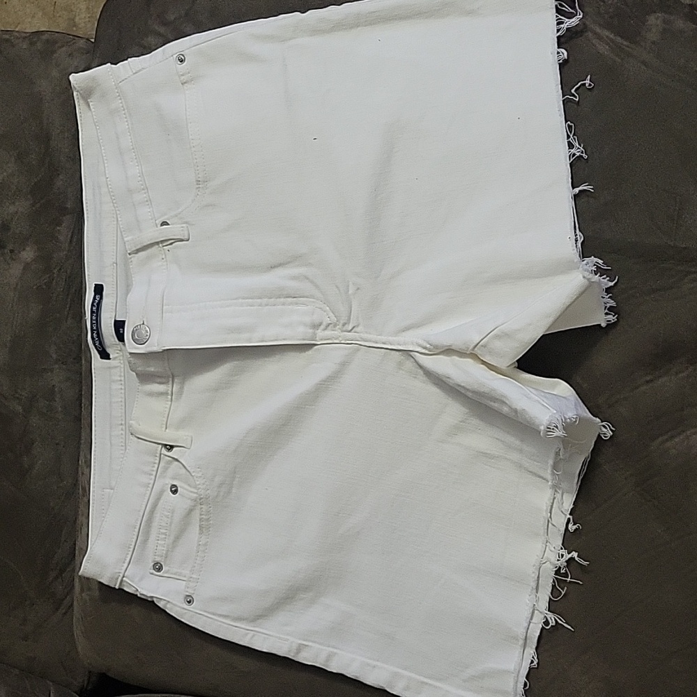 Calvin klein white denim cutoff shorts - sz 32